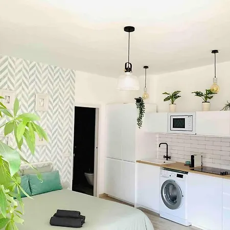 Roof Top City Center Studio By Namaste Elite