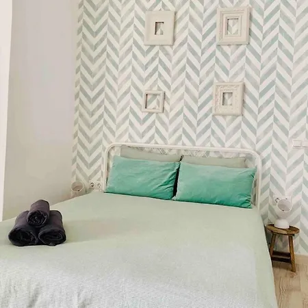 Roof Luxury Center By Namaste Elite アパート トレモリノス