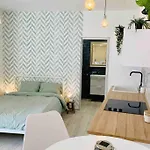 Roof Luxury Center By Namaste Elite