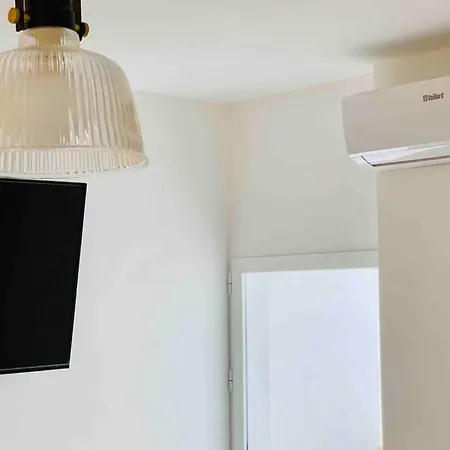 Roof Luxury Center By Namaste Elite Τορρεμολίνος